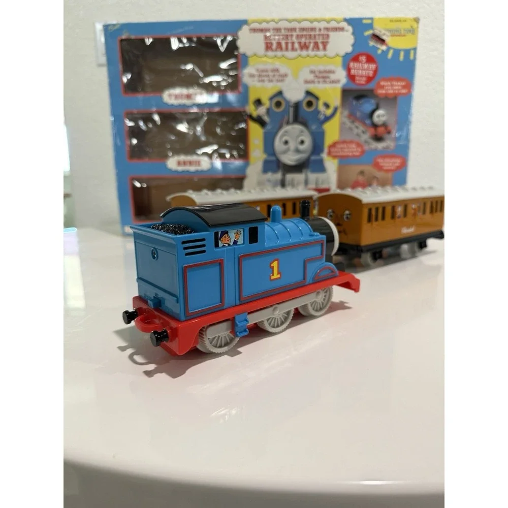 THOMAS THE TANK ENGINE & FRIENDS BATTERY OPERATED RAILWAY 1993